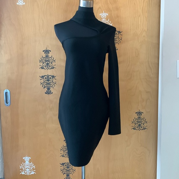 NEW One Shoulder Midi Asymmetrical Dress in Black - Picture 14 of 17